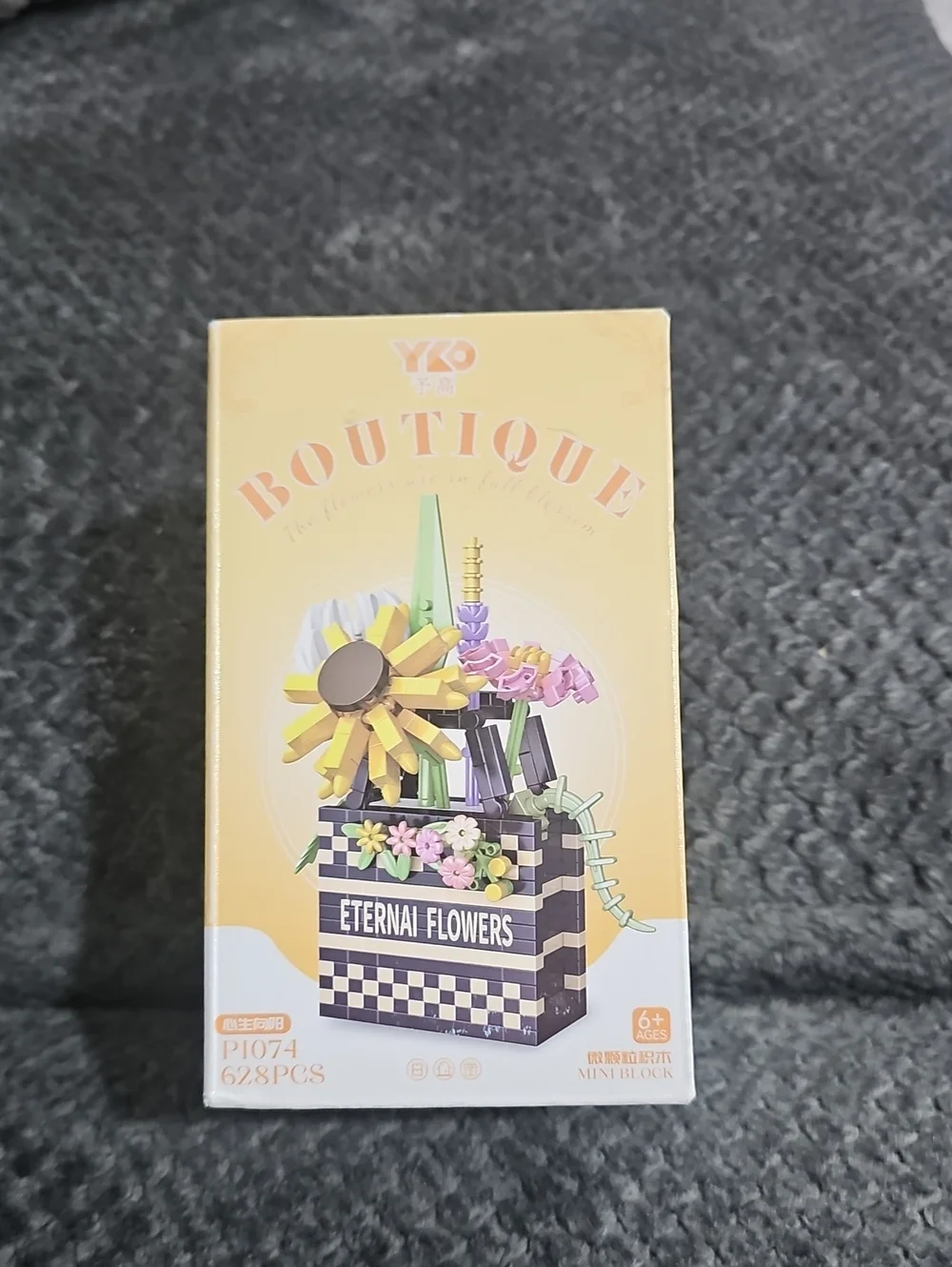 YKO Boutique Eternal Flowers Building Toy - Yellow